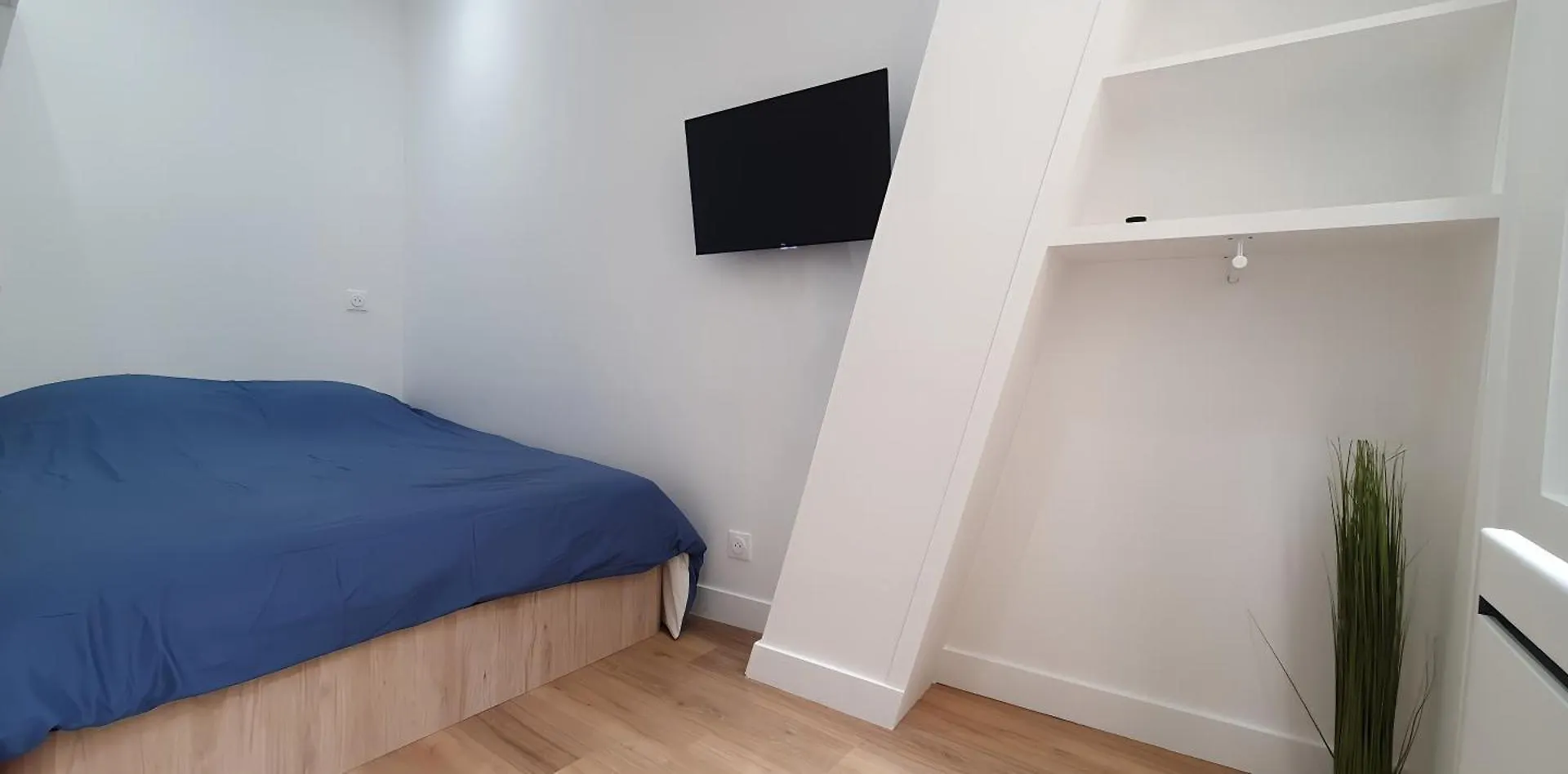 Deux Lumineux Situes Dans Le Quartier Historique De La Rue Du Bac Apartment *